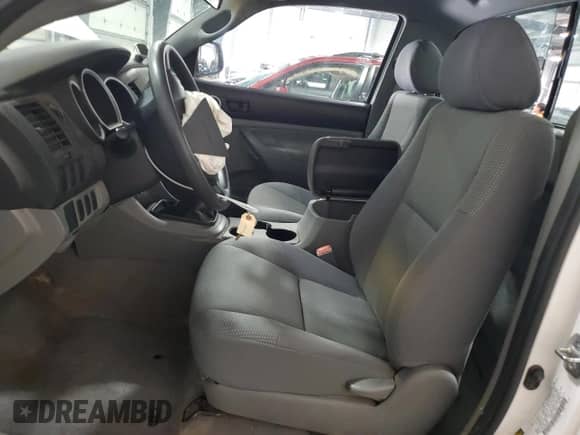 2007 Toyota Tacoma PreRunner z VIN 5TENX62N27Z450692, wystawiony jako Copart lot #64872174 z przebiegiem 118 810 mil mil oraz Szkoda całkowita • Salvage title. Historia ofert i sprzedaży dostępna na DreamBid. Obrazek 7.