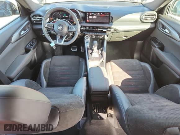 2024 Dodge Hornet R/T with VIN ZACPDFCW8R3A20730, listed as a Copart auction lot 87210045 with 639 mi miles and Salvage title. Bid and sale history available at DreamBid. Image 8.