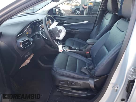 2023 Chevrolet Bolt EUV Premier с VIN 1G1FZ6S01P4185624, выставлен на аукционе Copart как лот 84838075 с пробегом 23 238 миль миль и Списание • Salvage title. История ставок и продаж доступна на DreamBid. Изображение 7.