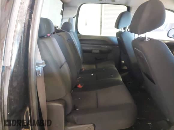 2011 Chevrolet Silverado 1500 LS z VIN 3GCPKREA6BG379230, wystawiony jako IAAI lot #41383308 z przebiegiem 322 050 mil mil oraz . Historia ofert i sprzedaży dostępna na DreamBid. Obrazek 8.