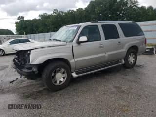 2004 Cadillac Escalade ESV with VIN 3GYFK66N54G126988, listed as a Copart auction lot 64880905 with 225,753 mi miles and Salvage title. Bid and sale history available at DreamBid. Image 1.