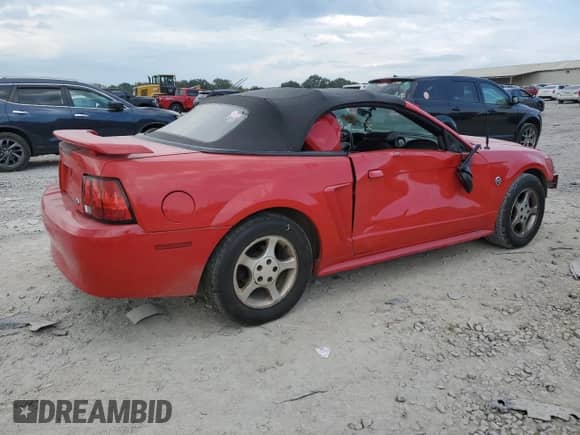 2004 Ford Mustang Deluxe with VIN 1FAFP44484F120440, listed as a Copart auction lot 80887355 with 185,154 mi miles and Salvage title. Bid and sale history available at DreamBid. Image 3.