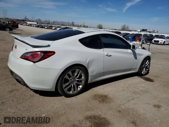 2013 Hyundai Genesis Coupe Track с VIN KMHHU6KJ2DU092061, выставлен на аукционе Copart как лот 46088815 с пробегом 104 599 миль миль и Списание • Salvage title. История ставок и продаж доступна на DreamBid. Изображение 3.