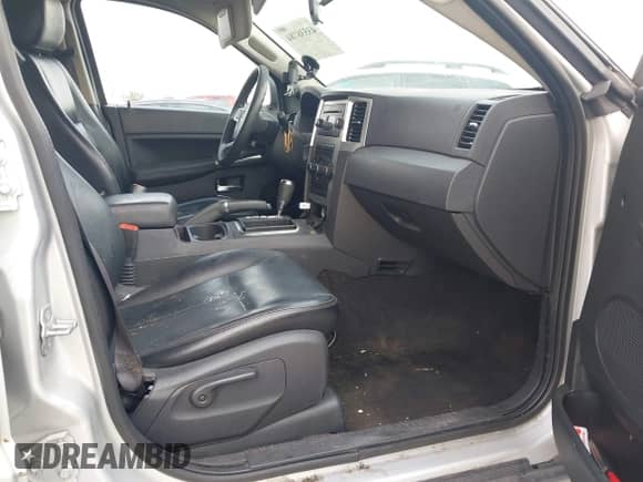 2010 Jeep Grand Cherokee Laredo с VIN 1J4PS4GK5AC105151, выставлен на аукционе IAAI как лот 43538784 с пробегом 200 291 миль миль и . История ставок и продаж доступна на DreamBid. Изображение 5.