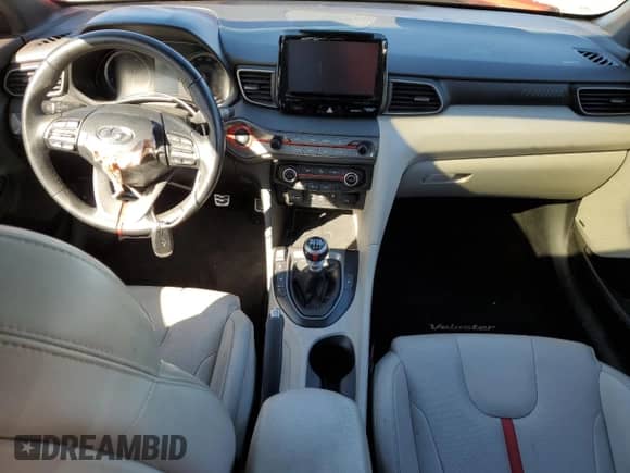 2019 Hyundai Veloster Turbo R-Spec z VIN KMHTH6AB1KU020063, wystawiony jako Copart lot #42607993 z przebiegiem 21 712 mil mil oraz . Historia ofert i sprzedaży dostępna na DreamBid. Obrazek 8.