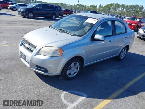 2009 Chevrolet Aveo 1LT z VIN KL1TD56E89B326736, wystawiony jako IAAI lot #43506009 z przebiegiem 106 025 mil mil oraz . Historia ofert i sprzedaży dostępna na DreamBid. Obrazek 2.