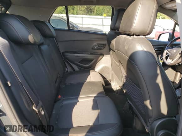 2021 Chevrolet Trax LT with VIN KL7CJPSM9MB376545, listed as a Copart auction lot 84871945 with 14,202 mi miles and Salvage title. Bid and sale history available at DreamBid. Image 10.