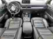 2022 Mazda CX-5 S Preferred z VIN JM3KFBCM2N0563289, wystawiony jako Copart lot #68281525 z przebiegiem 43 412 mil mil oraz Czysty tytuł • Clean title. Historia ofert i sprzedaży dostępna na DreamBid. Obrazek 8.