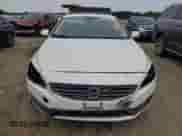 2017 Volvo S60 Inscription с VIN LYV402TK3HB195777, выставлен на аукционе Copart как лот 67831445 с пробегом 94 269 миль миль и Списание • Salvage title. История ставок и продаж доступна на DreamBid. Изображение 5.