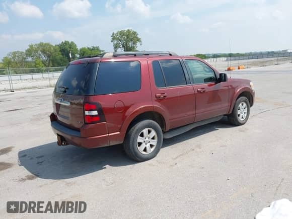 2009 Ford Explorer XLT with VIN 1FMEU73EX9UA35463, listed as a IAAI auction lot 42898042 with 139,026 mi miles and . Bid and sale history available at DreamBid. Image 4.