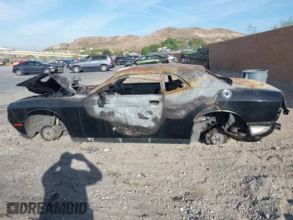 2015 Dodge Challenger SXT с VIN 2C3CDZAG0FH706668, выставлен на аукционе IAAI как лот 42481862 с пробегом Не указан миль и . История ставок и продаж доступна на DreamBid. Изображение 13.