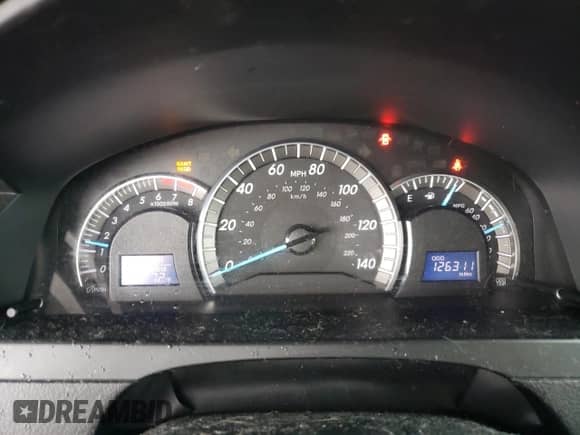 2012 Toyota Camry SE z VIN 4T1BF1FK1CU619964, wystawiony jako Copart lot #84442275 z przebiegiem 126 311 mil mil oraz Szkoda całkowita • Salvage title. Historia ofert i sprzedaży dostępna na DreamBid. Obrazek 9.