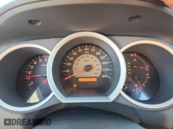 2008 Toyota Tacoma with VIN 3TMLU42N08M014815, listed as a Copart auction lot 81335105 with 317,218 mi miles and Salvage title. Bid and sale history available at DreamBid. Image 9.