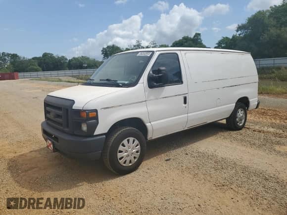 2014 Ford Econoline Cargo Commercial with VIN 1FTNE1EW8EDA90119, listed as a Copart auction lot 52555445 with 338,141 mi miles and Clean title. Bid and sale history available at DreamBid. Image 1.
