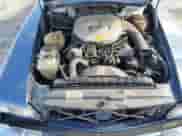 1984 Mercedes-Benz 380 SL z VIN WDBBA45A0EA010252, wystawiony jako Copart lot #85311625 z przebiegiem 75 448 mil mil oraz Szkoda całkowita • Salvage title. Historia ofert i sprzedaży dostępna na DreamBid. Obrazek 11.