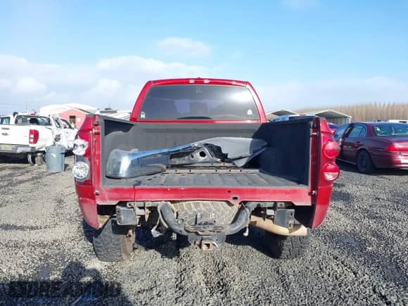 2007 Dodge 2500 Laramie z VIN 3D7KS29A57G771219, wystawiony jako IAAI lot #41646157 z przebiegiem 120 596 mil mil oraz . Historia ofert i sprzedaży dostępna na DreamBid. Obrazek 17.
