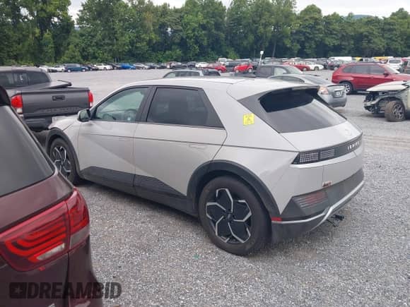 2022 Hyundai Ioniq 5 SE с VIN KM8KMDAF6NU076311, выставлен на аукционе IAAI как лот 42785771 с пробегом 74 429 миль миль и . История ставок и продаж доступна на DreamBid. Изображение 3.