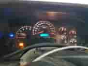 2004 Chevrolet Silverado 2500HD LS z VIN 1GCHC23U34F158131, wystawiony jako Copart lot #41498125 z przebiegiem Nie podano mil oraz Szkoda całkowita • Salvage title. Historia ofert i sprzedaży dostępna na DreamBid. Obrazek 9.