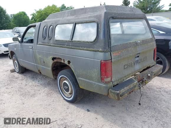 1988 Chevrolet S-10 с VIN 1GCBS14EXJ2237132, выставлен на аукционе IAAI как лот 42669374 с пробегом 227 890 миль миль и . История ставок и продаж доступна на DreamBid. Изображение 3.