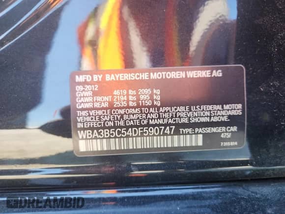 2013 BMW 3 Series 328i xDrive с VIN WBA3B5C54DF590747, выставлен на аукционе Copart как лот 81639555 с пробегом 125 797 миль миль и Списание • Salvage title. История ставок и продаж доступна на DreamBid. Изображение 12.