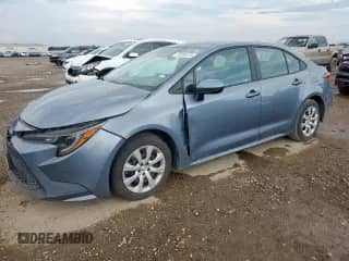 2021 Toyota Corolla LE with VIN 5YFEPMAEXMP251560, listed as a Copart auction lot 70295015 with 61,367 mi miles and Salvage title. Bid and sale history available at DreamBid. Image 1.