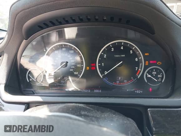 2013 BMW 7 Series 740Li with VIN WBAYE4C58DDW22876, listed as a IAAI auction lot 42418789 with 174,313 mi miles and . Bid and sale history available at DreamBid. Image 7.
