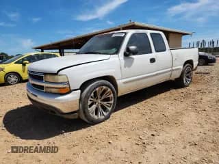 2001 GMC Sierra 1500 SLE z VIN 2GTEC19V011244707, wystawiony jako Copart lot #68868535 z przebiegiem 415 140 mil mil oraz Szkoda całkowita • Salvage title. Historia ofert i sprzedaży dostępna na DreamBid. Obrazek 1.