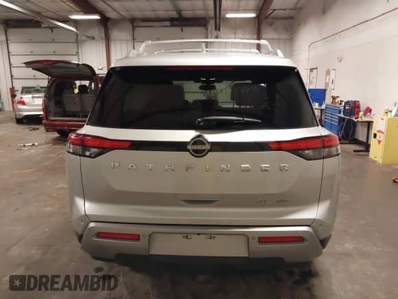 2022 Nissan Pathfinder SL с VIN 5N1DR3CC0NC271821, выставлен на аукционе IAAI как лот 42525996 с пробегом 62 555 миль миль и . История ставок и продаж доступна на DreamBid. Изображение 16.