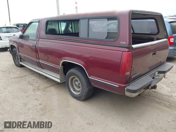 1996 GMC Sierra 1500 with VIN 1GTEC14R3TE521264, listed as a IAAI auction lot 43445138 with 104,184 mi miles and . Bid and sale history available at DreamBid. Image 3.