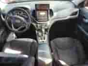 2016 Jeep Cherokee Latitude with VIN 1C4PJMCB3GW117577, listed as a Copart auction lot 70693805 with 114,675 mi miles and Clean title. Bid and sale history available at DreamBid. Image 8.