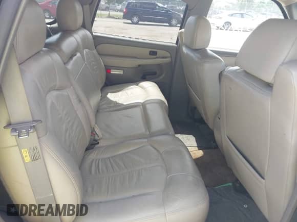 2002 Chevrolet Tahoe LT с VIN 1GNEK13Z52J317261, выставлен на аукционе IAAI как лот 42898561 с пробегом 160 824 миль миль и . История ставок и продаж доступна на DreamBid. Изображение 8.