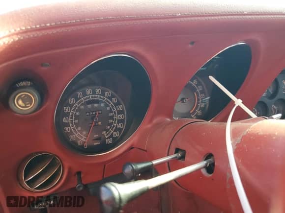 1976 Chevrolet Corvette с VIN 1Z37L6S404675, выставлен на аукционе Copart как лот 74493014 с пробегом 42 499 миль миль и Списание • Salvage title. История ставок и продаж доступна на DreamBid. Изображение 9.