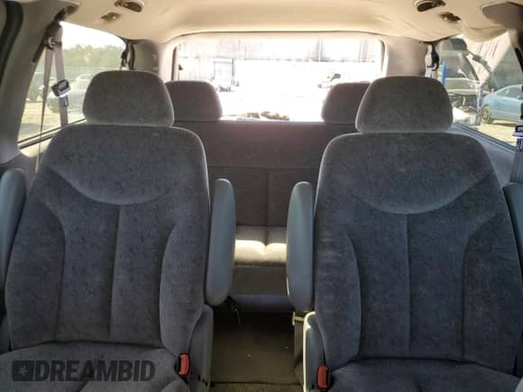 2000 Dodge Caravan with VIN 1B4GP54G8YB665501, listed as a Copart auction lot 73558554 with 223,855 mi miles and Salvage title. Bid and sale history available at DreamBid. Image 10.