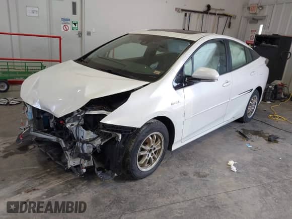 2018 Toyota Prius Two Eco with VIN JTDKARFU4J3063431, listed as a IAAI auction lot 43575943 with 145,140 mi miles and . Bid and sale history available at DreamBid. Image 17.