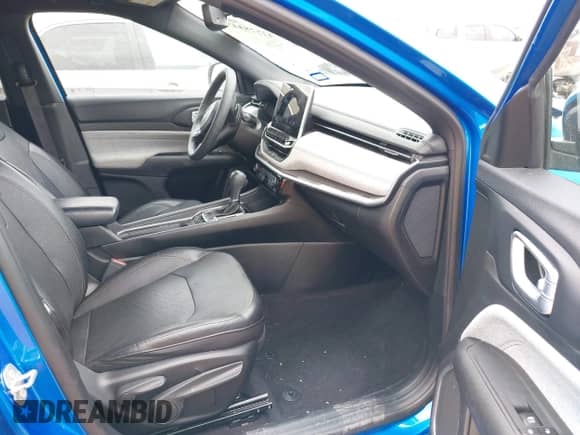 2023 Jeep Compass Latitude Lux с VIN 3C4NJDFN8PT546846, выставлен на аукционе IAAI как лот 42528443 с пробегом 16 483 миль миль и . История ставок и продаж доступна на DreamBid. Изображение 5.