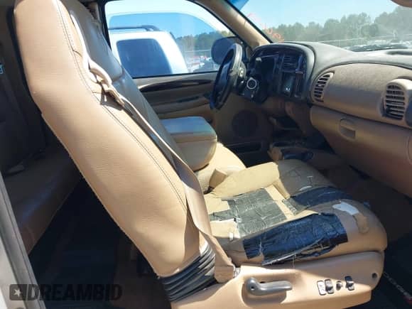 2000 Dodge 1500 with VIN 1B7HF13Z7YJ147052, listed as a IAAI auction lot 42196659 with 191,316 mi miles and . Bid and sale history available at DreamBid. Image 5.