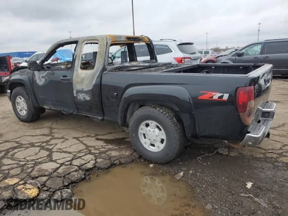 2005 Chevrolet Colorado LS Z71 z VIN 1GCDS196258106855, wystawiony jako Copart lot #85677674 z przebiegiem Nie podano mil oraz Czysty tytuł • Clean title. Historia ofert i sprzedaży dostępna na DreamBid. Obrazek 2.