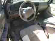 2000 Toyota Tacoma с VIN 4TAWN72N6YZ622408, выставлен на аукционе Copart как лот 81862725 с пробегом 275 084 миль миль и Списание • Salvage title. История ставок и продаж доступна на DreamBid. Изображение 8.