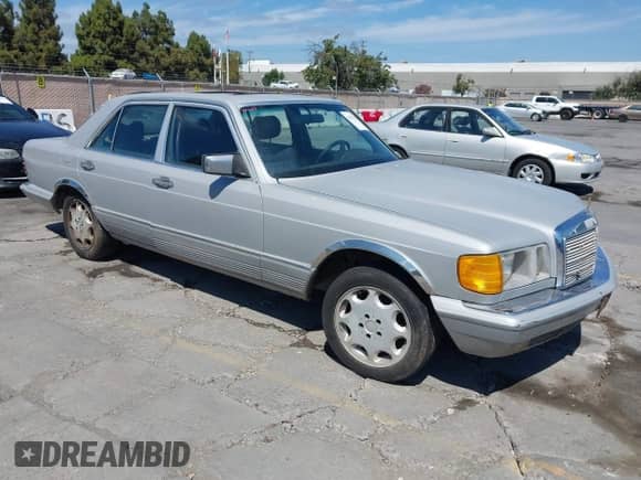 1981 Mercedes-Benz 300 SD с VIN WDBCB20A1BB001031, выставлен на аукционе IAAI как лот 43170416 с пробегом 253 706 миль миль и . История ставок и продаж доступна на DreamBid. Изображение 1.