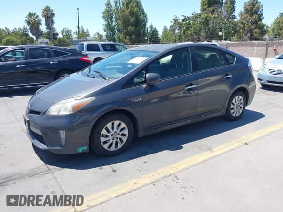 2012 Toyota Prius with VIN JTDKN3DP4C3024212, listed as a IAAI auction lot 42876697 with 291,687 mi miles and . Bid and sale history available at DreamBid. Image 2.