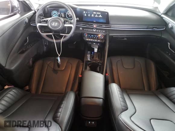 2025 Hyundai Elantra Limited with VIN KMHLN4DJ9SU167800, listed as a Copart auction lot 82093325 with 1,135 mi miles and Salvage title. Bid and sale history available at DreamBid. Image 8.