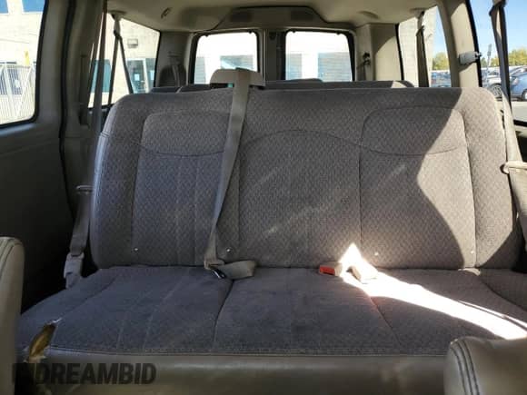 2007 Chevrolet Express Passenger с VIN 1GAHG35U371139158, выставлен на аукционе Copart как лот 77185544 с пробегом Не указан миль и Списание • Salvage title. История ставок и продаж доступна на DreamBid. Изображение 10.