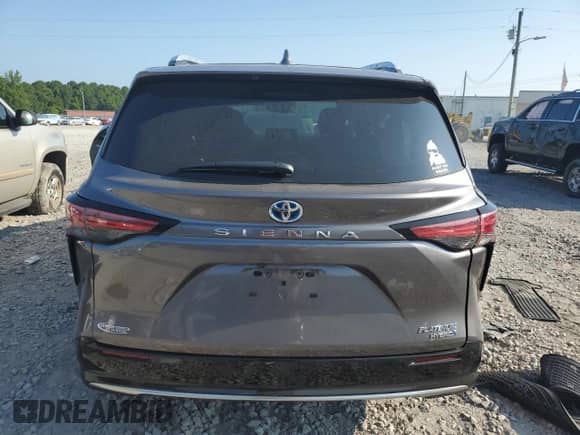 2022 Toyota Sienna Platinum с VIN 5TDERKEC9NS135749, выставлен на аукционе Copart как лот 67049785 с пробегом 51 097 миль миль и Списание • Salvage title. История ставок и продаж доступна на DreamBid. Изображение 6.