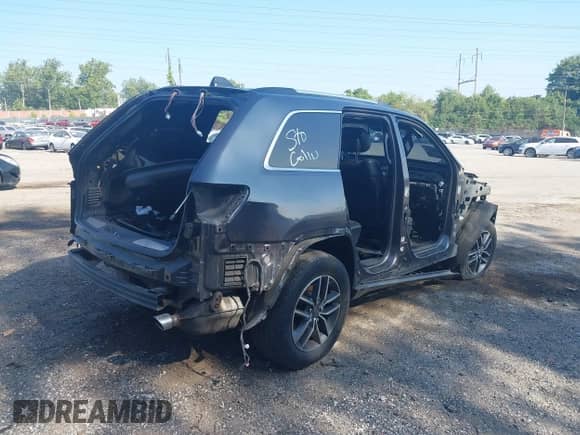 2019 Jeep Grand Cherokee Limited X with VIN 1C4RJFBG9KC760446, listed as a IAAI auction lot 40206069 with Not provided miles and . Bid and sale history available at DreamBid. Image 20.