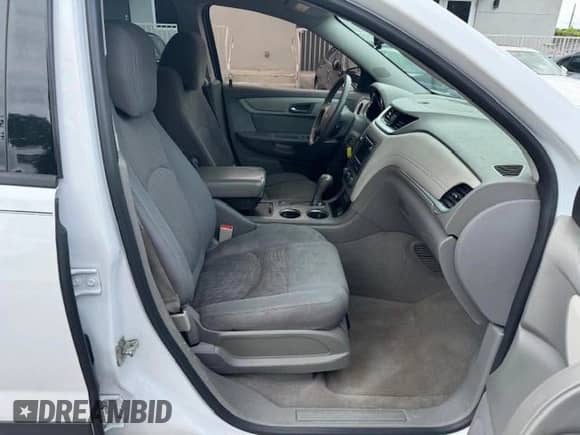 2016 Chevrolet Traverse LS с VIN 1GNKRFED2GJ236027, выставлен на аукционе Copart как лот 80802354 с пробегом 117 234 миль миль и Списание • Salvage title. История ставок и продаж доступна на DreamBid. Изображение 6.