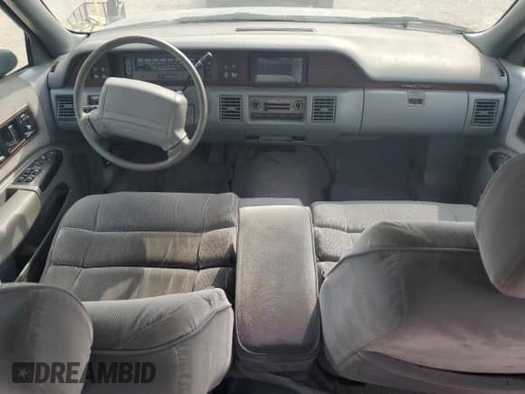 1991 Chevrolet Caprice с VIN 1G1BN53E4MW194283, выставлен на аукционе Copart как лот 71869145 с пробегом 33 840 миль миль и Списание • Salvage title. История ставок и продаж доступна на DreamBid. Изображение 8.