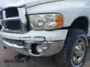 2003 Dodge 2500 ST z VIN 1D7KU28D93J655830, wystawiony jako IAAI lot #42290782 z przebiegiem 135 426 mil mil oraz . Historia ofert i sprzedaży dostępna na DreamBid. Obrazek 6.