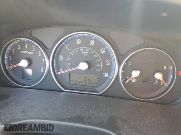 2008 Hyundai Santa Fe SE с VIN 5NMSH13E58H200186, выставлен на аукционе Copart как лот 68530115 с пробегом 265 705 миль миль и Списание • Salvage title. История ставок и продаж доступна на DreamBid. Изображение 9.