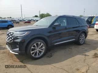 2025 Ford Explorer Platinum с VIN 1FMWK8HC2SGA51085, выставлен на аукционе Copart как лот 59028545 с пробегом 1 771 миль миль и Чистый • Clean title. История ставок и продаж доступна на DreamBid. Изображение 1.