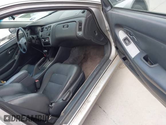 2002 Honda Accord EX with VIN 1HGCG32522A031851, listed as a IAAI auction lot 42598089 with 192,005 mi miles and . Bid and sale history available at DreamBid. Image 5.